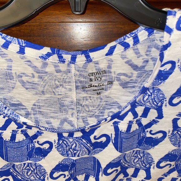 Crown and ivy top - Picture 3 of 3